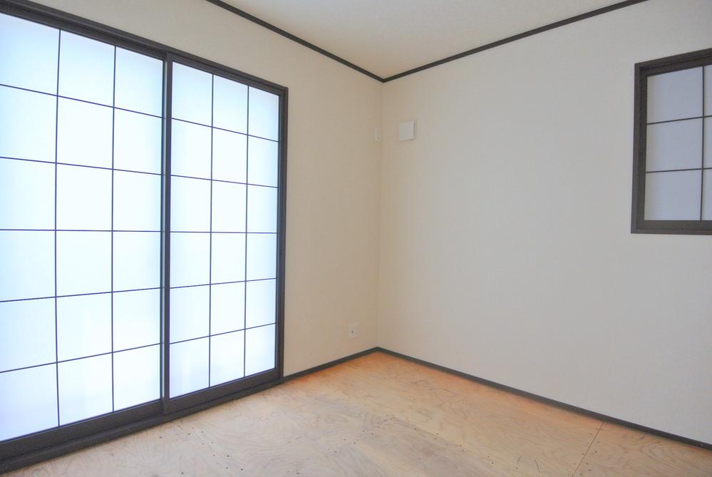 Same specifications photos (Other introspection)