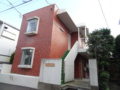 Building appearance. Reinforced concrete apartment