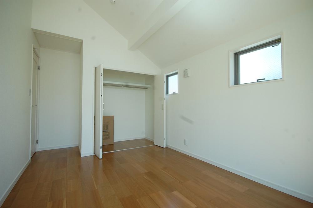 Same specifications photos (Other introspection)