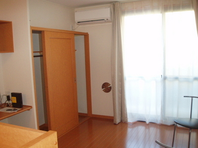 Living and room. Furnished Home Appliances