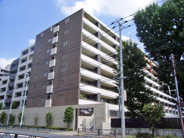 Local appearance photo. Local (11 May 2013) Shooting