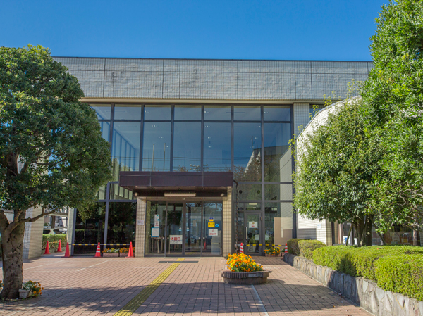 Surrounding environment. Mitaka City Library (about 1050m ・ A 14-minute walk)
