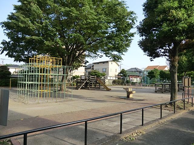 park. 630m until Kamirenjaku green children amusement