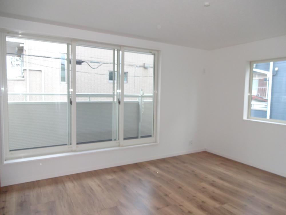 Living. Indoor (12 May 2013) Shooting