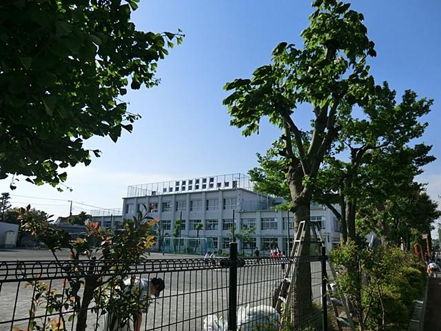 Junior high school. 351m to Mitaka middle school Mitaka Municipal fourth junior high school