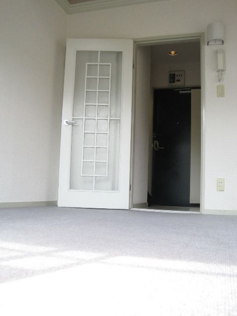 Living and room. It is the feeling of the room.