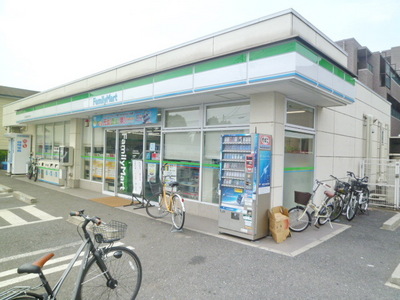 Convenience store. Family Mart (convenience store) to 350m