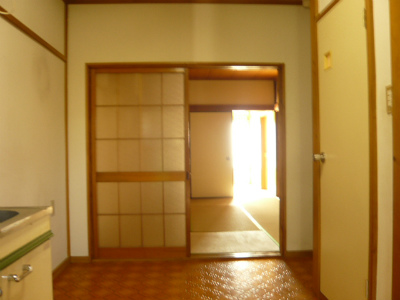 Living and room. Is the entrance saw the room!