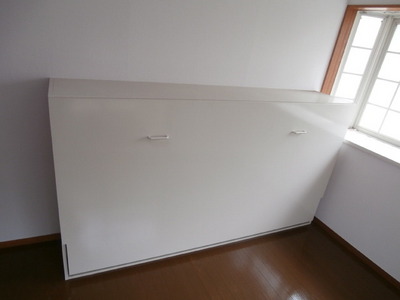 Other Equipment. With storage bed