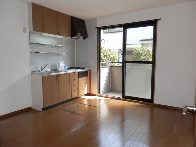 Living and room. ◆ Dihedral daylight Western-style ◆