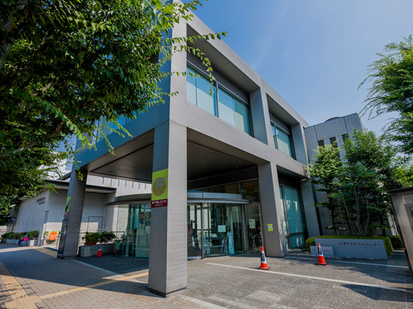 Surrounding environment. Mitaka City Arts Center (13 mins ・ About 980m)