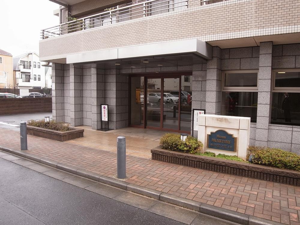 Entrance. Common areas