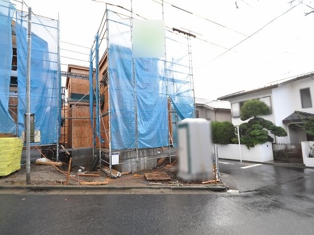 Local appearance photo. 1 Building Under construction