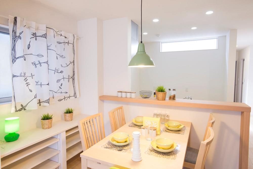 Kitchen. It stuck to the functional beauty and ease of use, Kitchen storage all of all sliding. In face-to-face a living overlooking, During dishes also momentum is natural and conversation