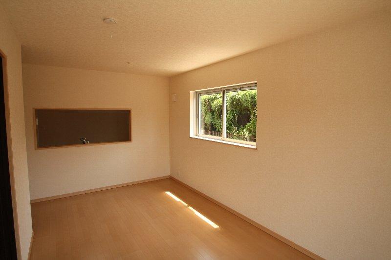 Same specifications photos (living)