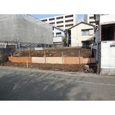 Local land photo. Northwest direction from the south