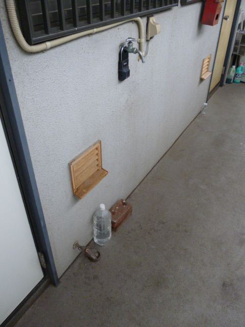 Other. There are washing machine Storage.