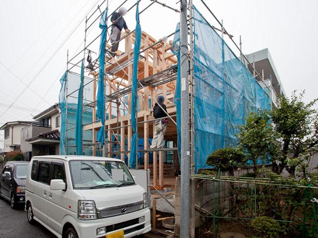 Local appearance photo. Local (11 May 2013) Shooting