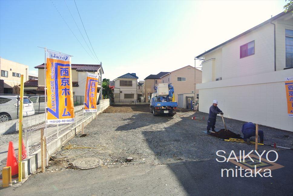 Local appearance photo. Local (11 May 2013) Shooting