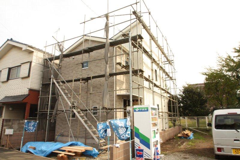 Local appearance photo. Local (10 May 2013) Shooting