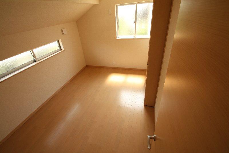 Same specifications photos (Other introspection)