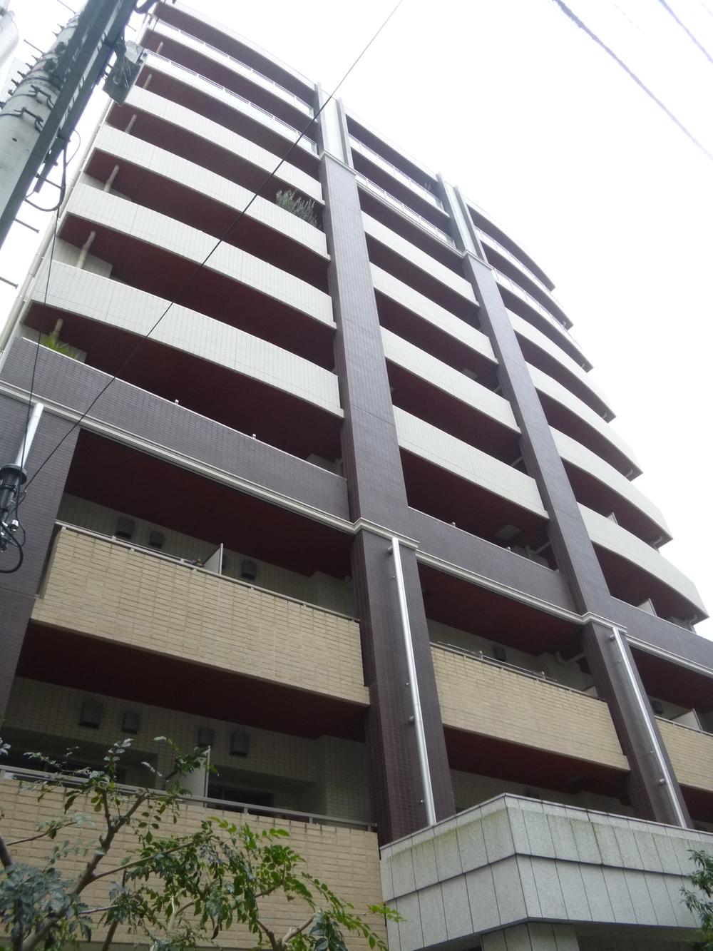 Local appearance photo. Local (12 May 2013) Shooting