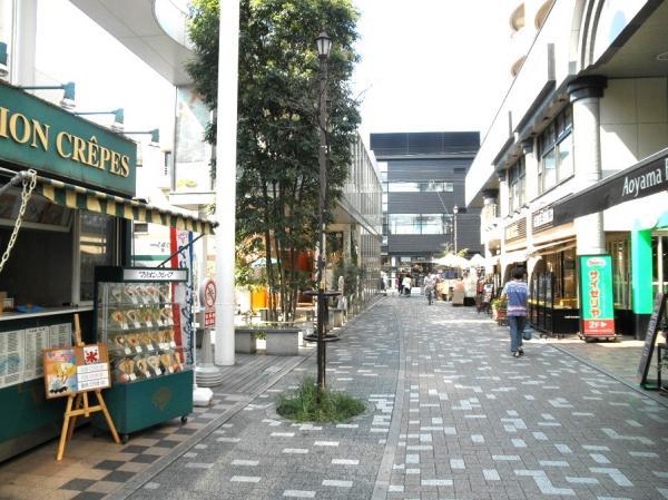 Streets around. Sengawa 1300m walk 14 minutes to the peripheral station