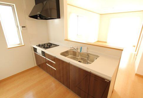 Same specifications photo (kitchen)