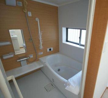 Same specifications photo (bathroom)