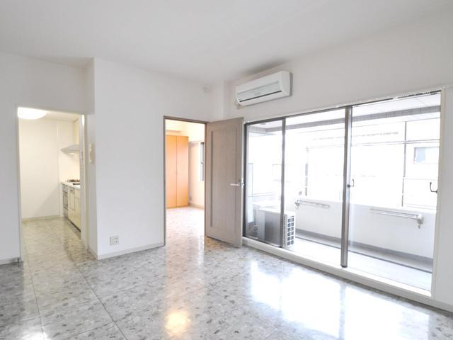 Living. Mitaka City House LDK