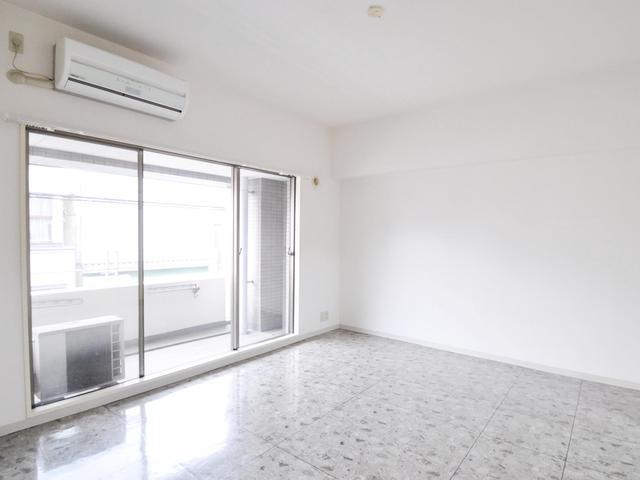 Living. Mitaka City House LDK