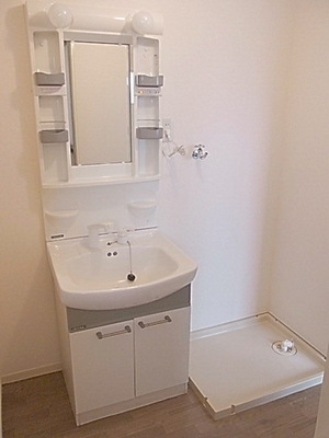 Washroom. Washing machine in the room ・ Wash basin