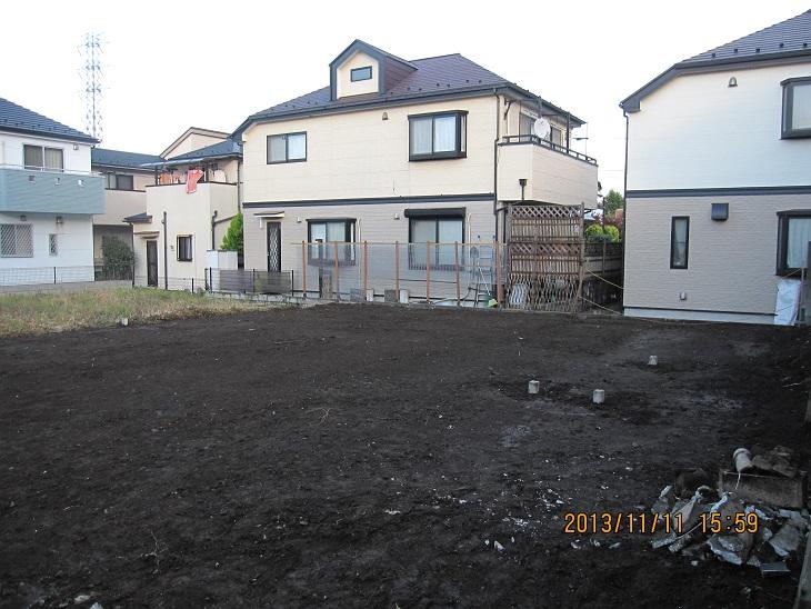 Local photos, including front road. Local (11 May 2013) Shooting