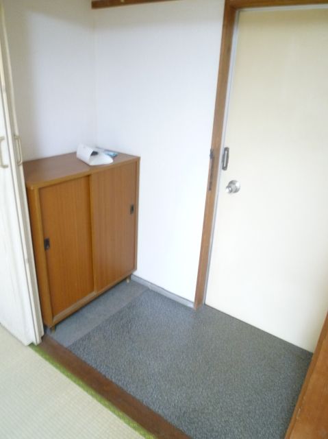 Entrance. Entrance of spread