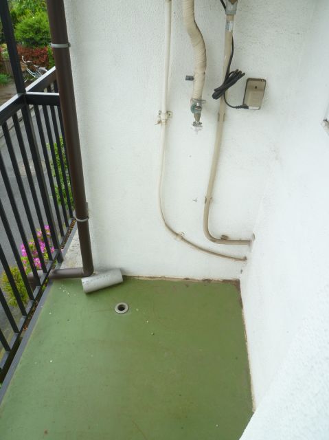 Other room space. Outdoor washing machine Storage