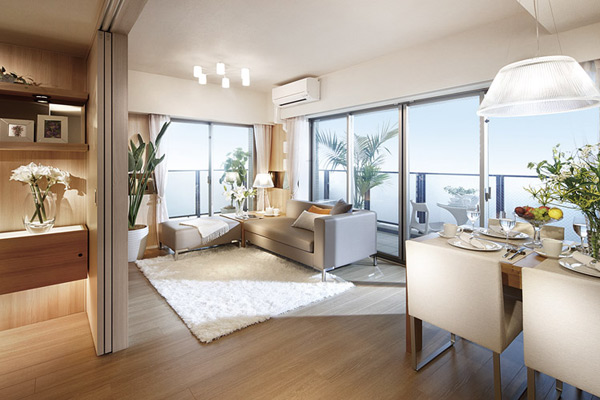 Living.  [living ・ dining] By an integral from the wide windows to kitchen, Spacious living ・ dining ・ kitchen. On the south side that most sunshine enters, Providing a family gathering living, When such want Moi to, We drew a bright and refreshing space.  ※ The photographs below are those model Room C type (assuming a 6 floor and above) take a standard plan (August 2013), Entrance ・ Western-style 1 ・ toilet ・ bathroom ・ bathroom ・ Except for the kitchen, You can not currently visit. Phase 2 model room than January 4 (Saturday) opens.