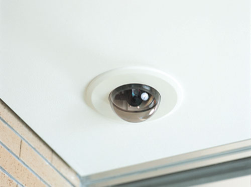 Security.  [surveillance camera] Entrance is, And auto-lock with a TV monitor with a recording function, The other entrance was a hotel lock. further, Entrance is of course, Installing the security cameras of the 24-hour recording in such as in elevator. It will be a deterrent of crime. (Same specifications)