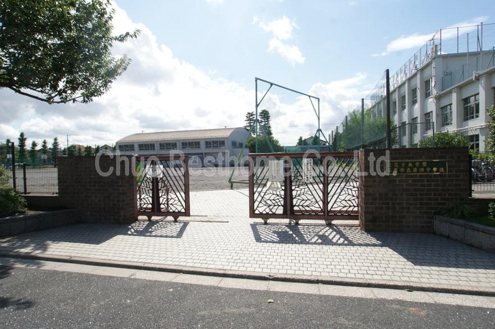 Junior high school. 521m to Mitaka middle school Mitaka Municipal fourth junior high school