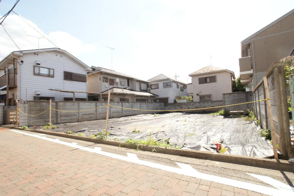 Local land photo. The nearest elementary school, It is within walking distance of the junior high school. 