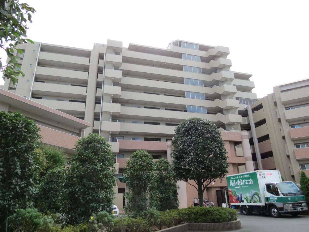 Local appearance photo. Local (10 May 2012) shooting