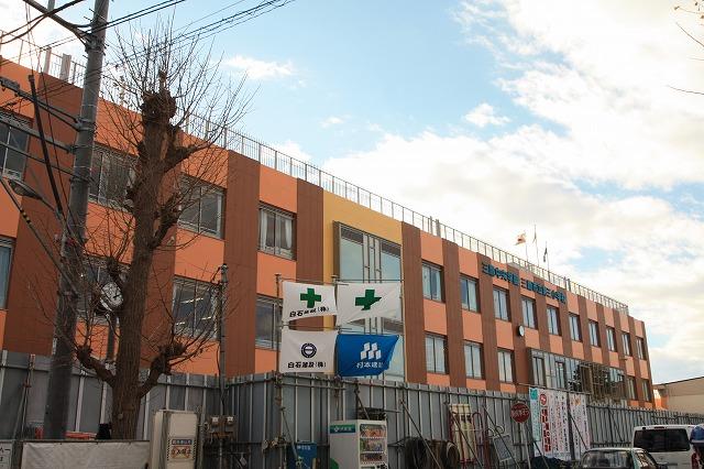 Primary school. Third to elementary school 820m