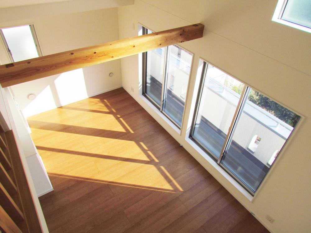 Building plan example (introspection photo). To produce a spacious space took a high ceiling