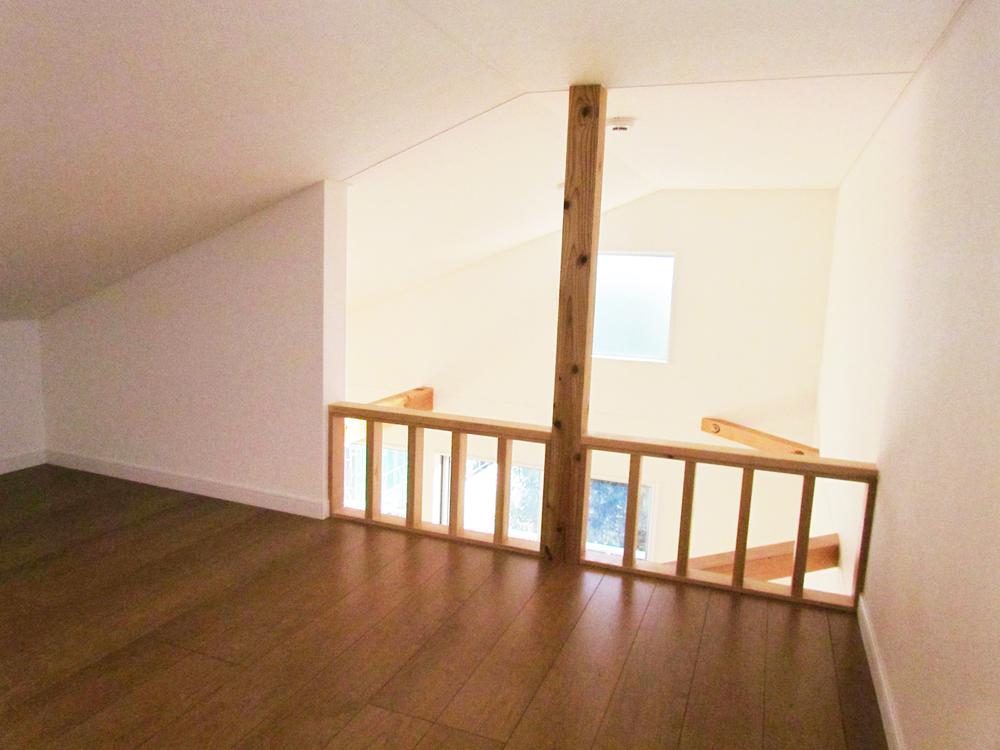 Same specifications photos (Other introspection). Same specifications