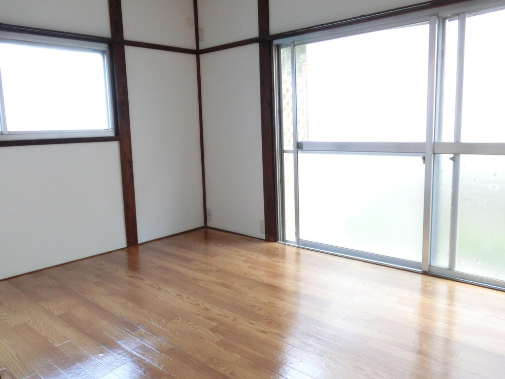 Living and room. Room part 1