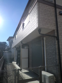 Building appearance. Southeast of the room