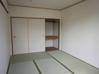 Living and room.  ◆ South of the Japanese-style room ◆ 