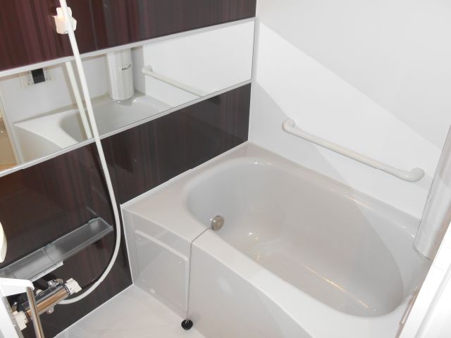 Bath. Bathing wide mirror is fashionable add fueled