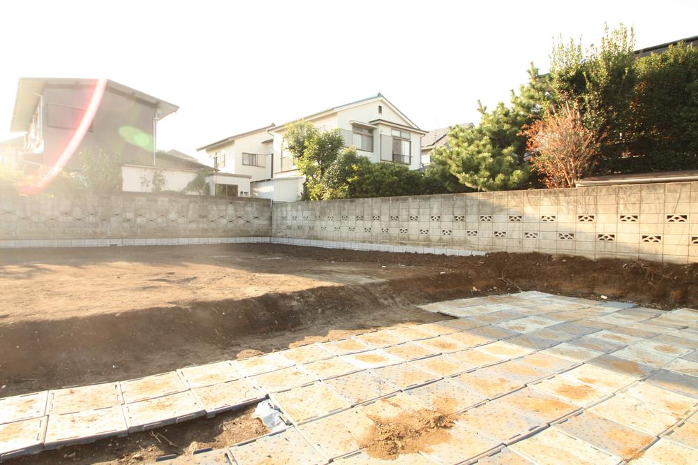 Local appearance photo. Local (10 May 2013) Shooting