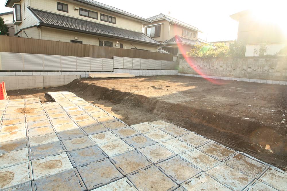 Local appearance photo. Local (10 May 2013) Shooting