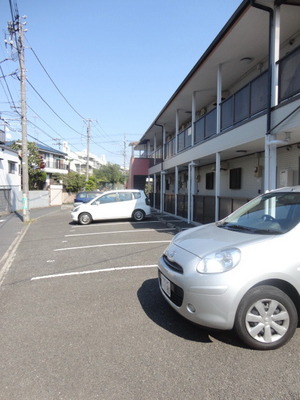 Parking lot. On-site parking 10,000 yen! 